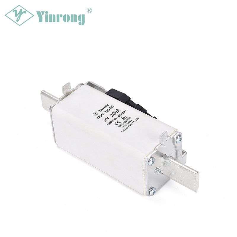 Mengapa Tautan Sekring PV Surya 1000VDC 250A NH1XL Penting untuk Perlindungan Tenaga Surya Modern